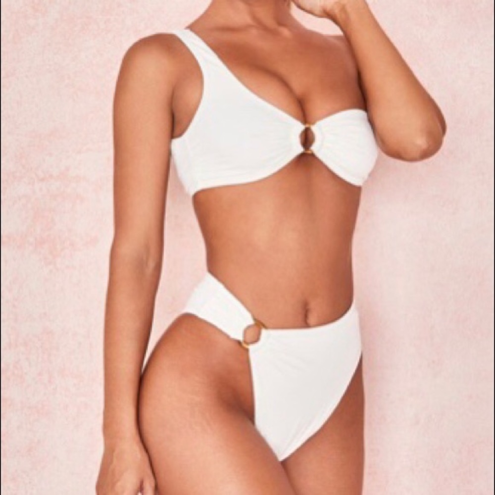 LAST DEAL OFFER! House of CB Beachcomber